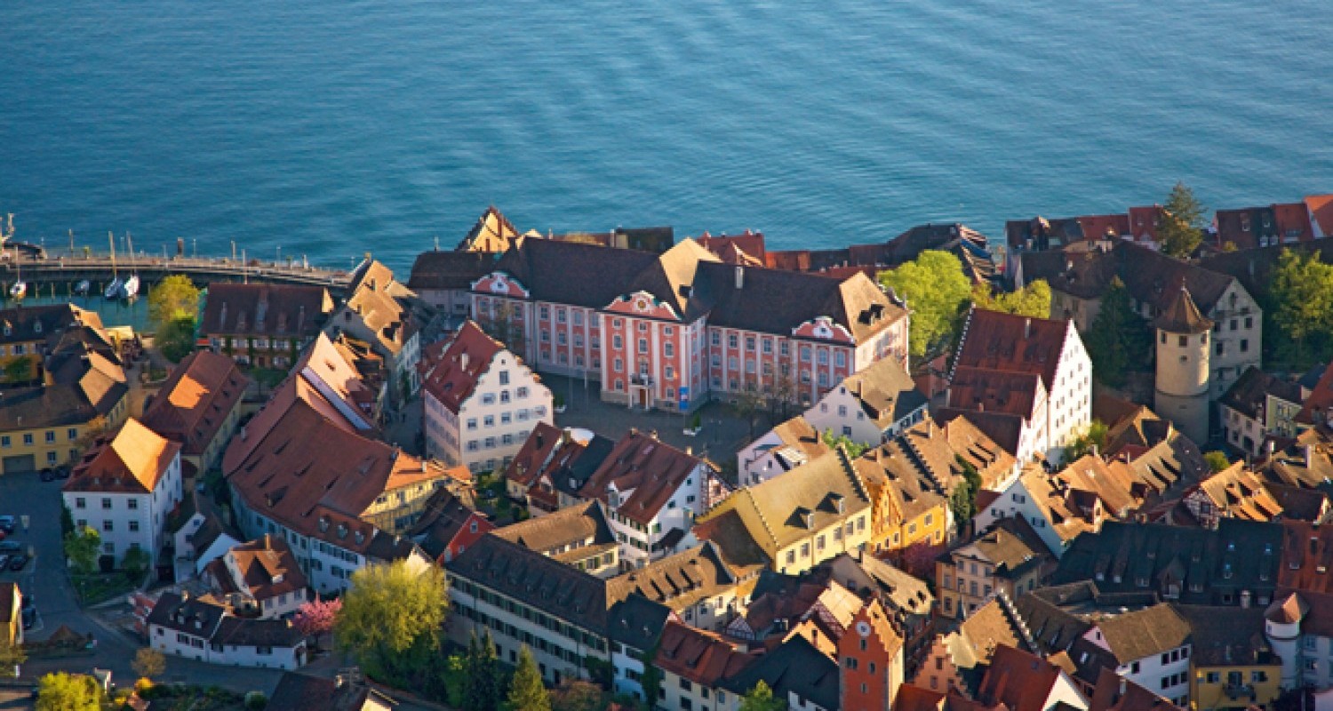 Schloss_Meersburg_Gebäude_Seeblick_Altstadt